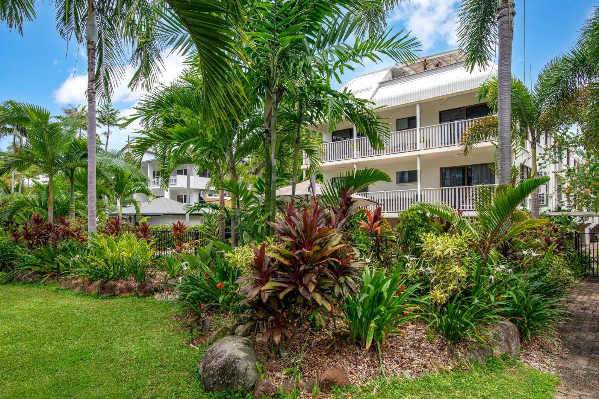 Tropical Reef Apartments Port Douglas Exteriör bild